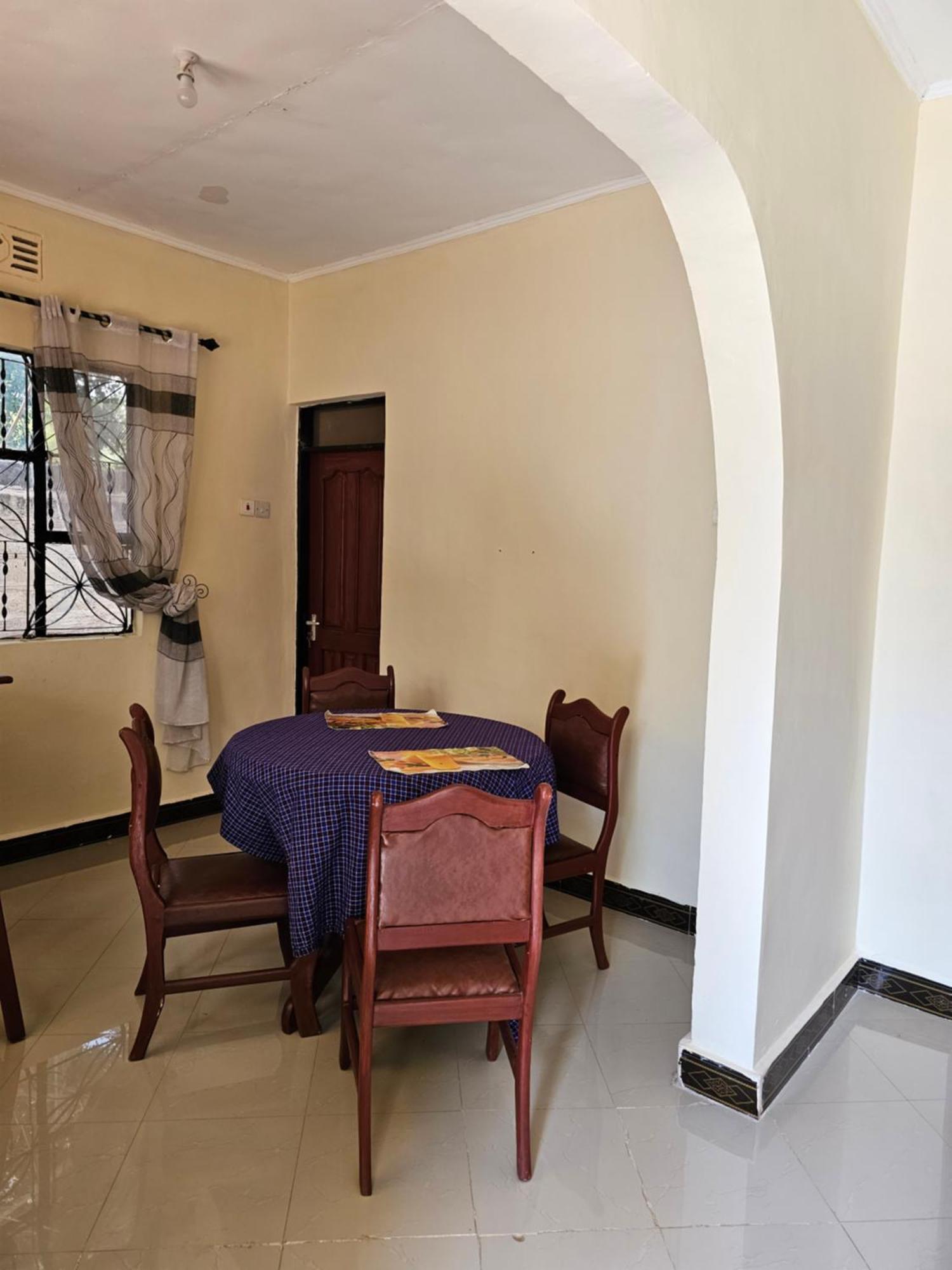 B-More Comfort Stay Boma la Ngombe Exterior photo